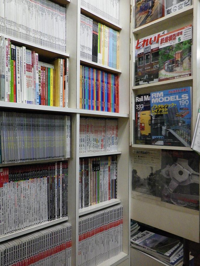 本屋さんのようなBOOKコーナー